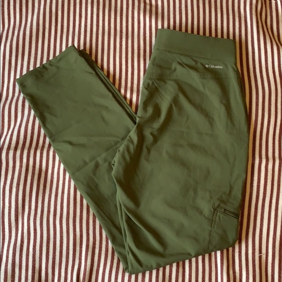Columbia hiking pants - Picture 2 of 4